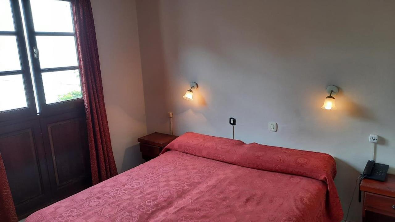 Hotel Marilian II サルタ エクステリア 写真