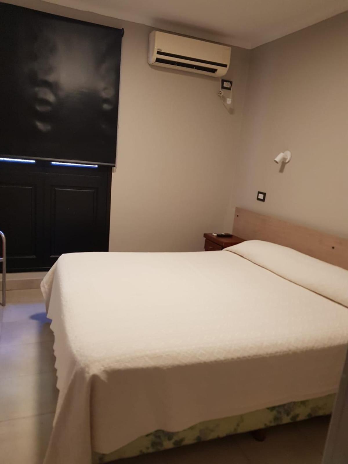 Hotel Marilian II サルタ エクステリア 写真