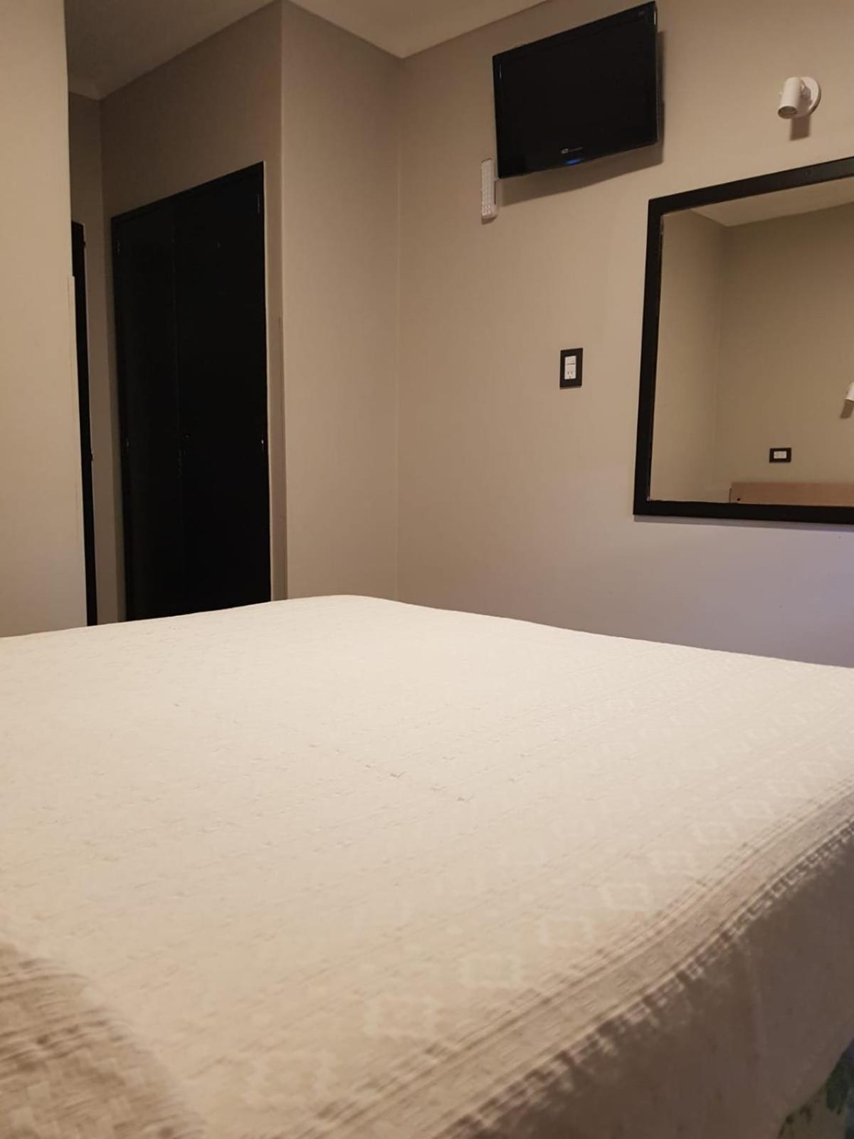 Hotel Marilian II サルタ エクステリア 写真